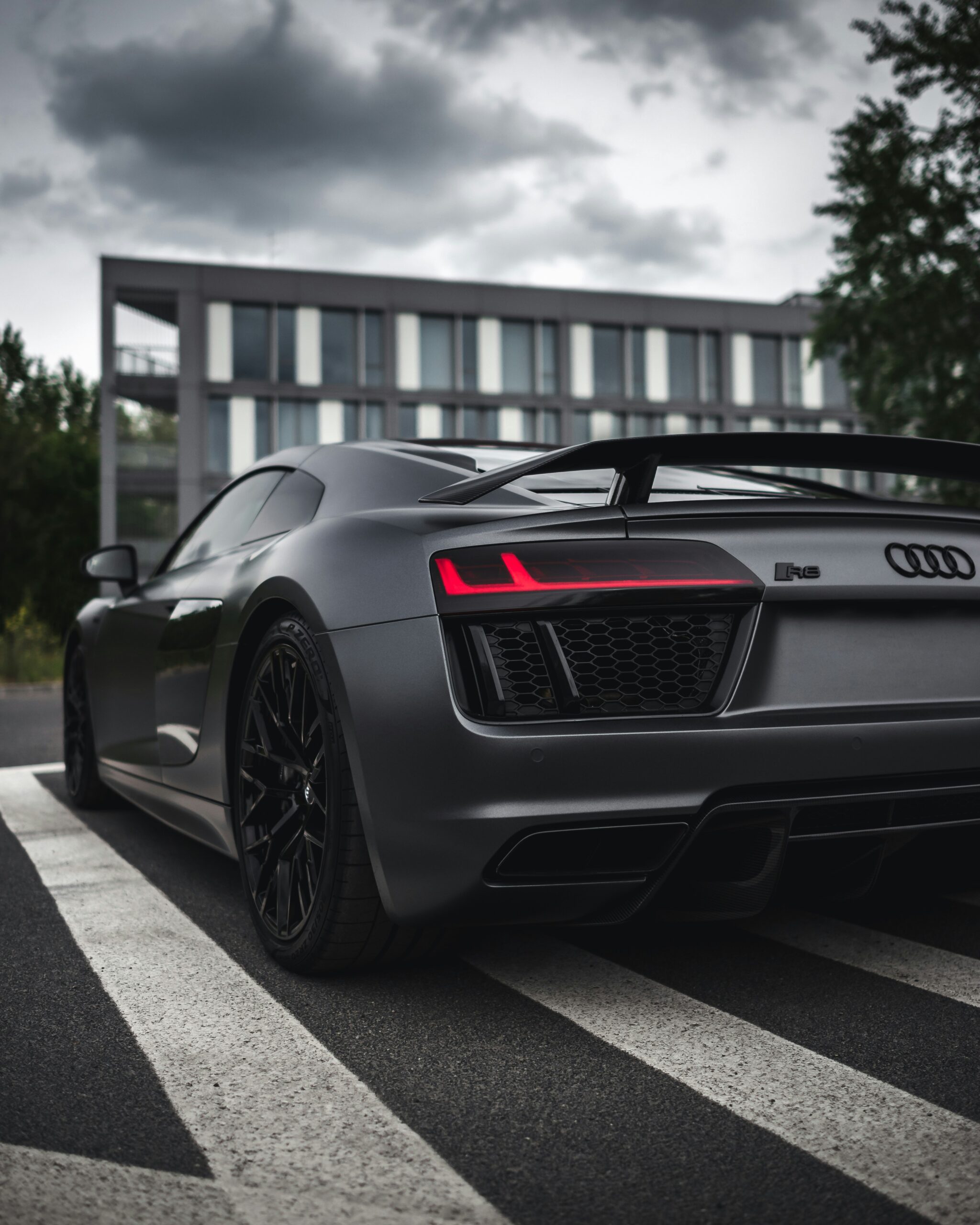 audi black back
